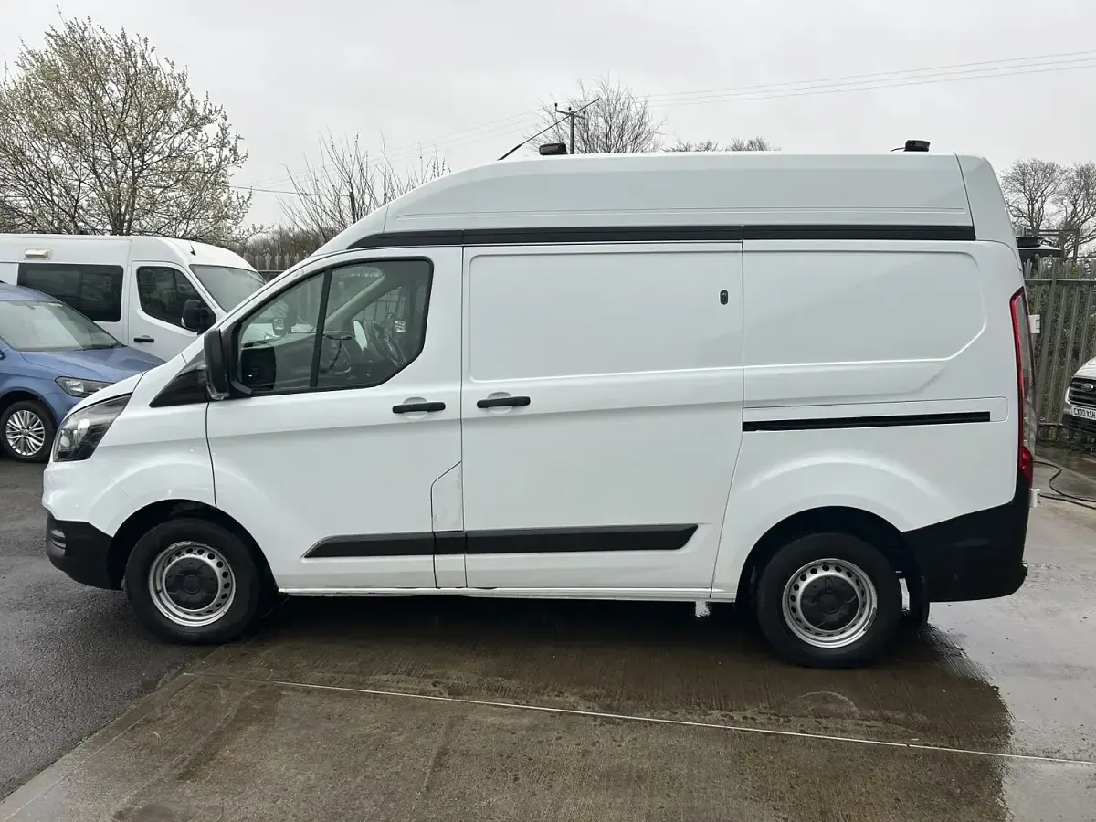 Used Ford Transit Custom 105 HP (77 kW) 2020 White Van