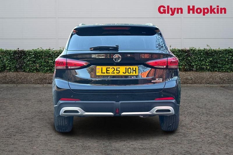 Used MG ZS Trophy 2025 Black Hatchback