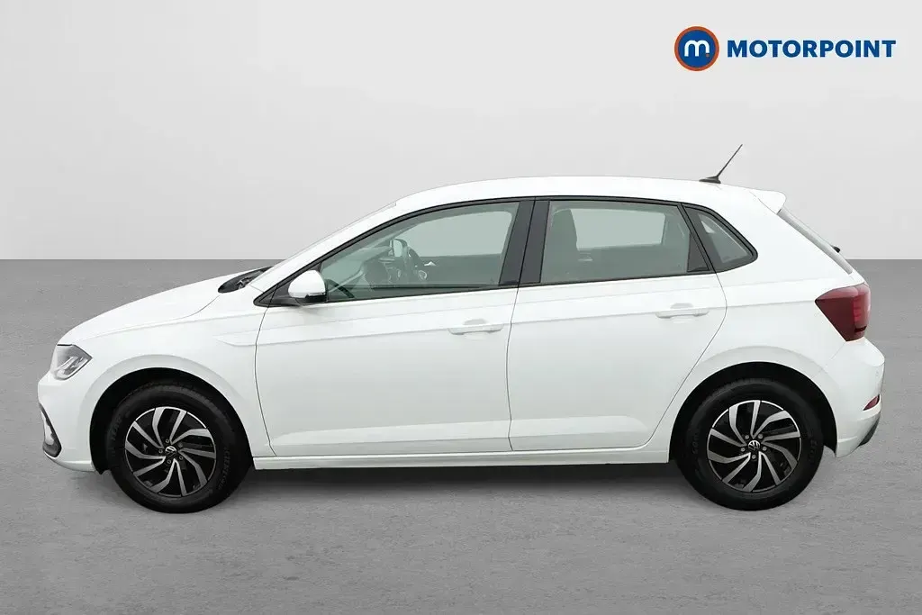 Begagnad VW Polo Life 2024 Vit Halvkombi