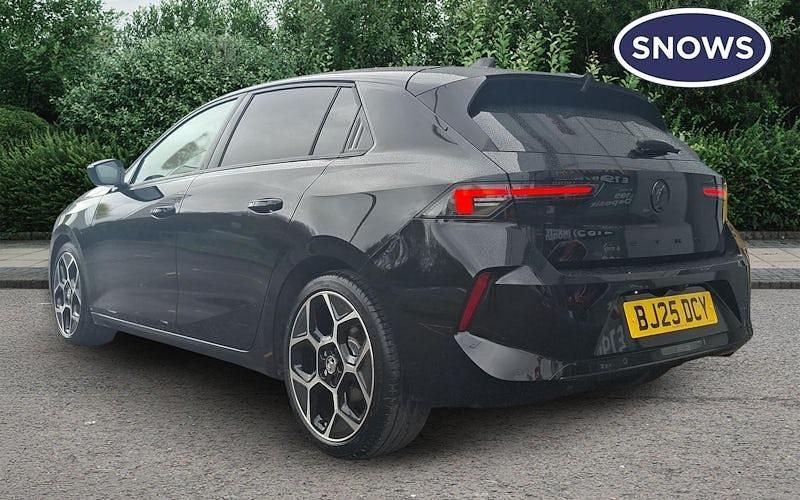 Used Vauxhall Astra Ultimate 131 HP (96 kW) 2026 Hatchback