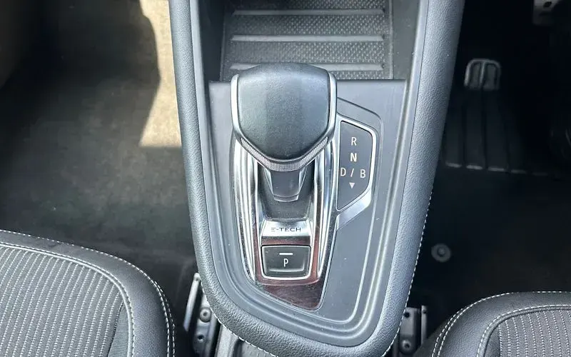 Used Renault Captur Engineered 160 HP (117 kW) 2023 Black SUV