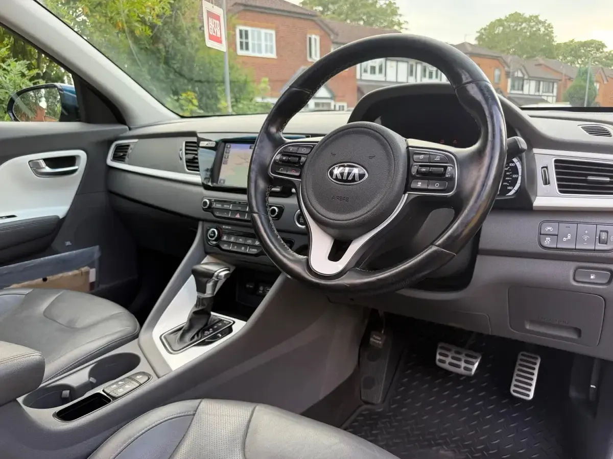 Used Kia Niro First Edition 2017 Blue SUV