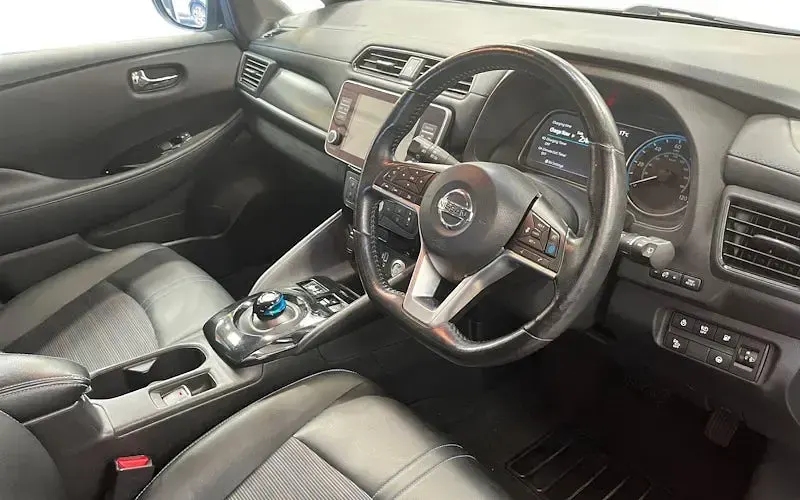 Used Nissan Leaf N-TEC 160 kW (218 HP) 2020 Silver Hatchback