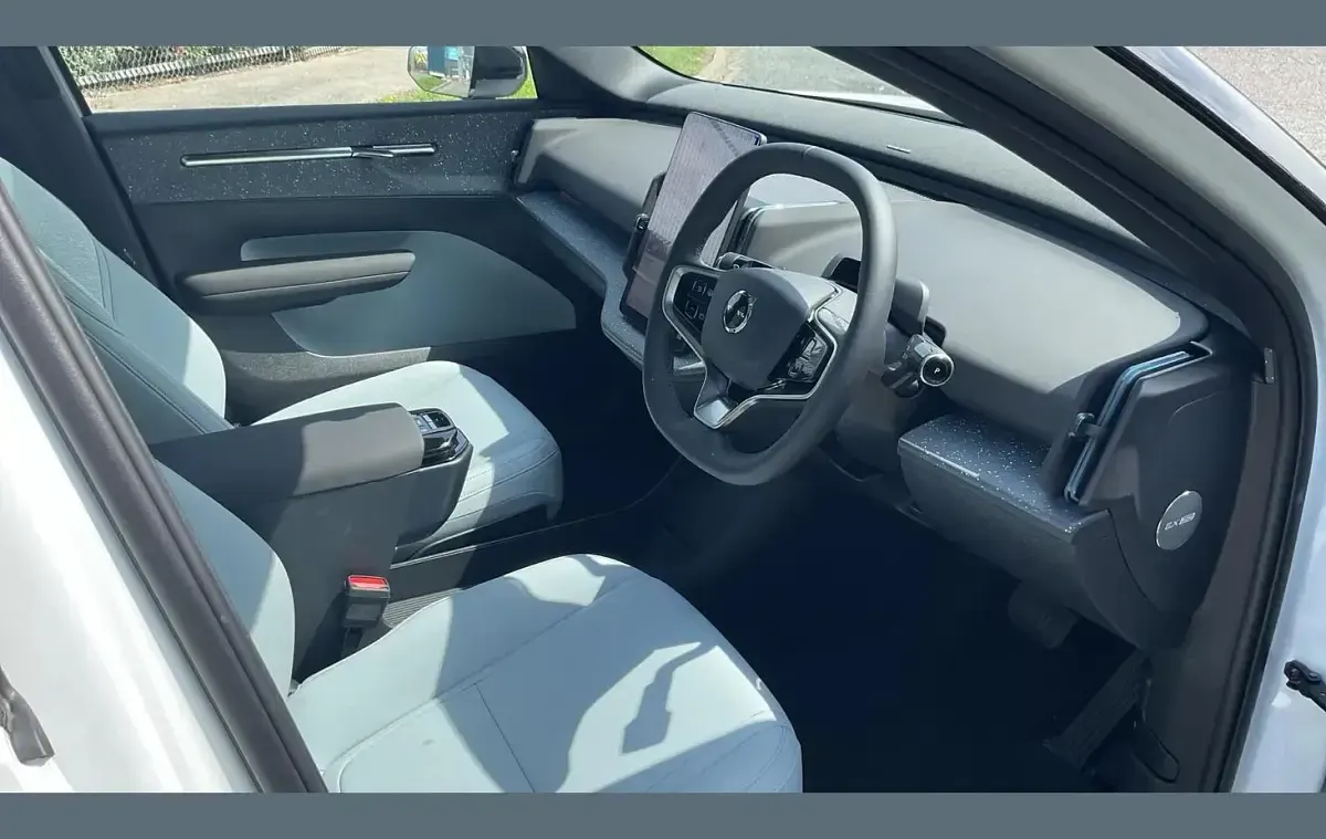 New Volvo EX30 Performance 314 kW (428 HP) 2026 White SUV