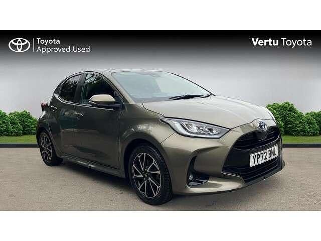 Other Used 2022 Toyota Yaris Hybrid Design Hatchback | £17,055 (Fair price) - Image 1/4