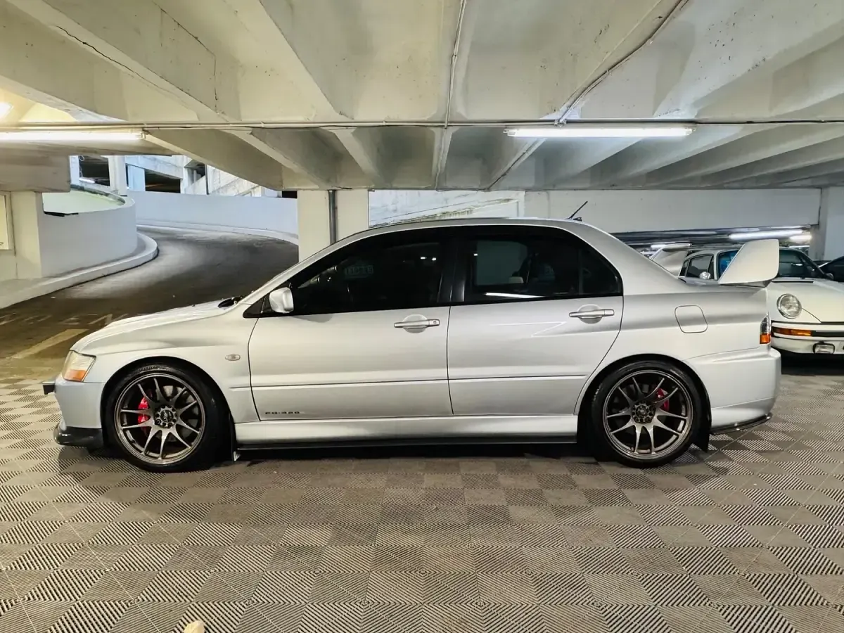 Used Mitsubishi Lancer 2007 Silver Sedan