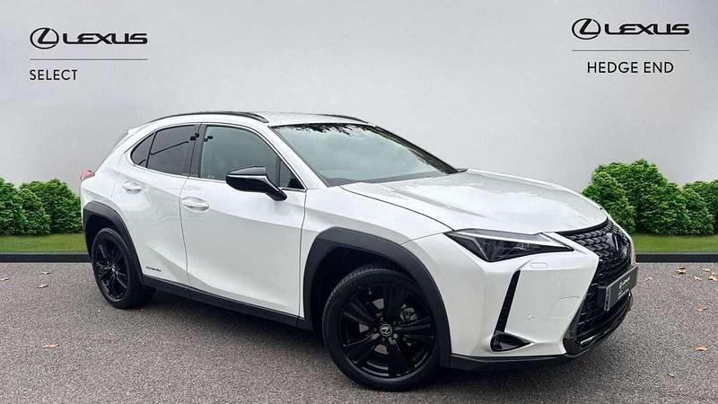 White Used 2022 Lexus UX 250h SUV | £23,699 (Good price) - Image 1/4