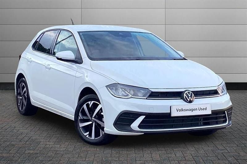 Pure white New 2025 VW Polo Match Hatchback | £22,050 (Good price) - Image 1/3