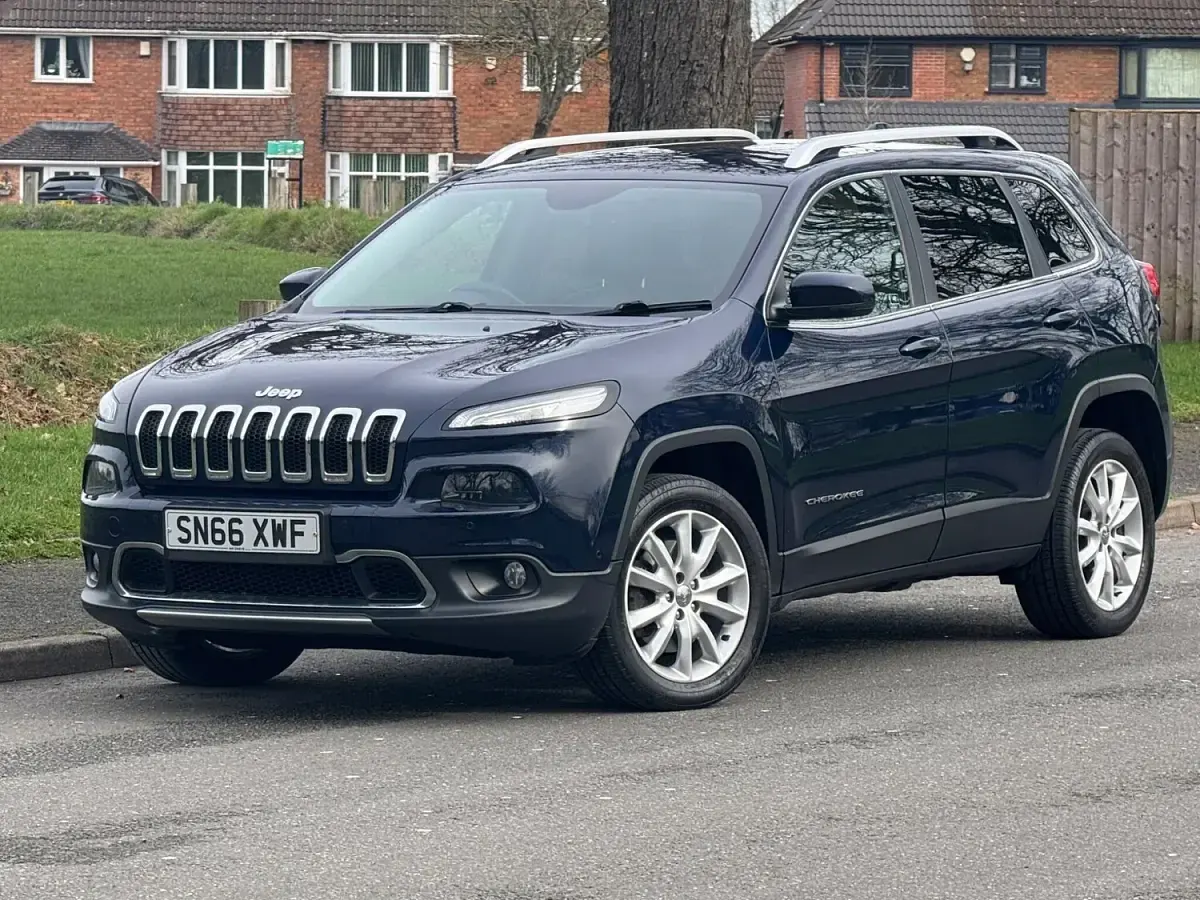 Used Jeep Cherokee Limited 140 HP (102 kW) 2016 Blue SUV