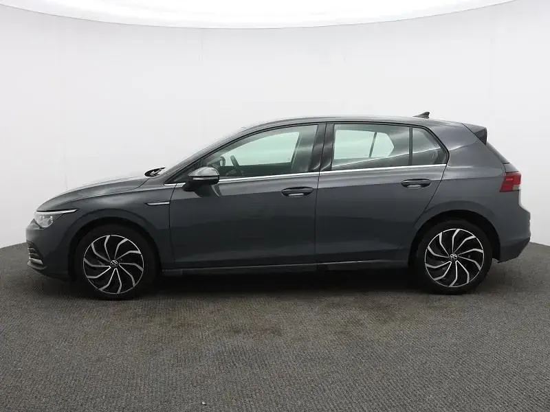 Used VW Golf VIII Style 150 HP (110 kW) 2023 Grey Hatchback