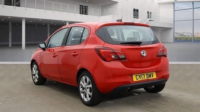 Used Vauxhall Corsa SRi 90 HP (66 kW) 2017 Red Hatchback