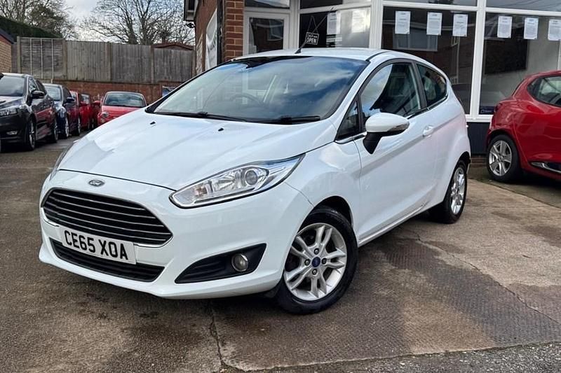 White Used 2015 Ford Fiesta Zetec Hatchback | £4,595 (Fair price) - Image 1/1