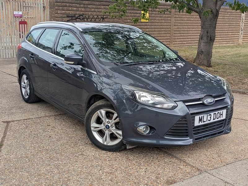 Grey Used 2013 Ford Focus Zetec Estate | £2,999 (Good price) - Image 1/4