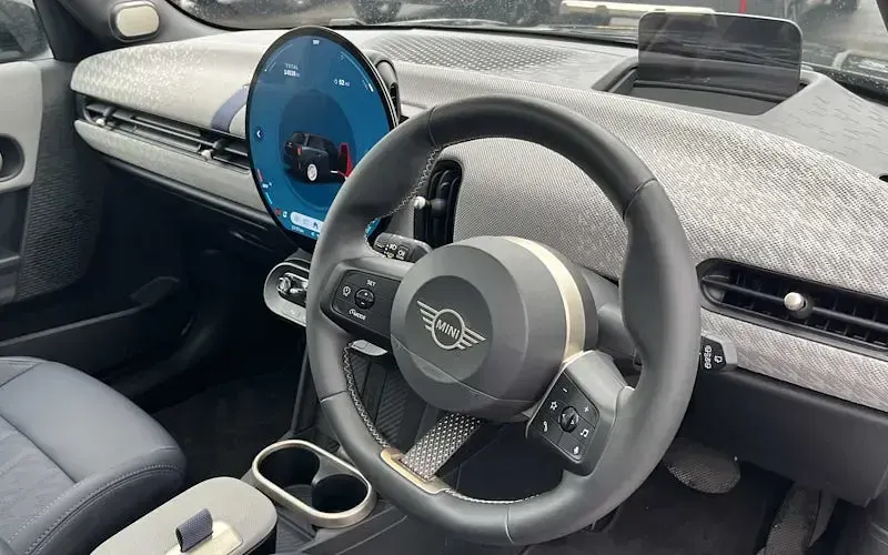 Used Mini Cooper Exclusive 150 kW (204 HP) 2025 Grey Hatchback