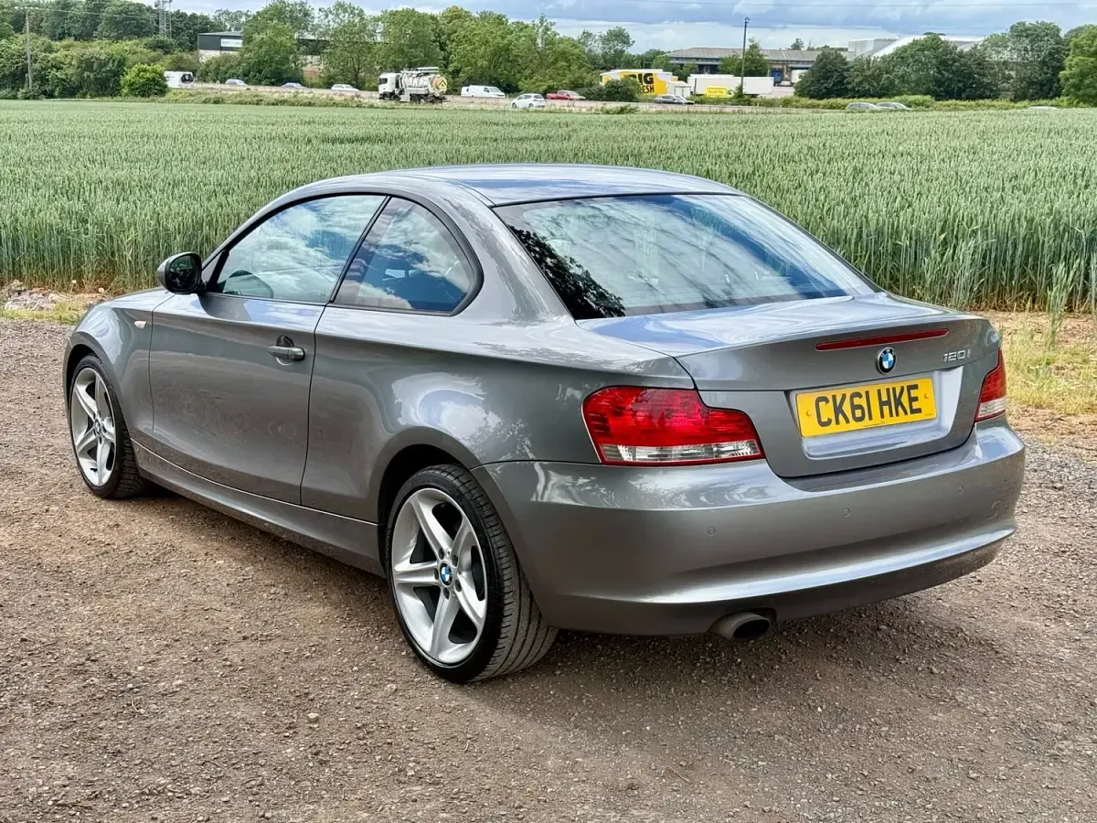 Used BMW 120 Coupé 2011 Grey Coupe