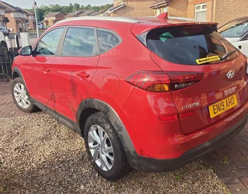 Used Hyundai Tucson SE 177 HP (130 kW) 2019 Red SUV