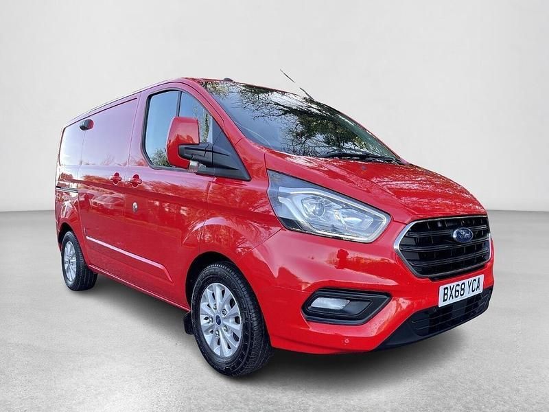Used Ford Transit Custom Limited 130 HP (95 kW) 2019 Red Van