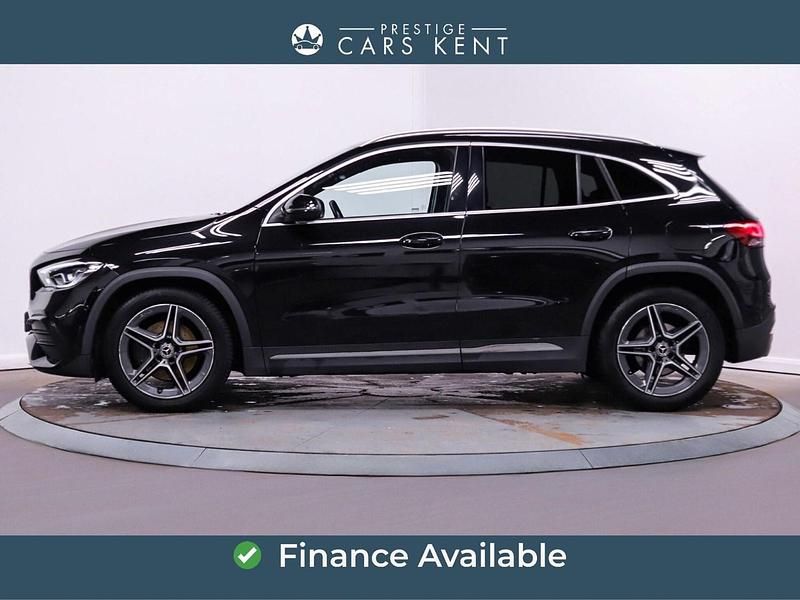 Used Mercedes GLA200 Executive 163 HP (119 kW) 2020 Black SUV
