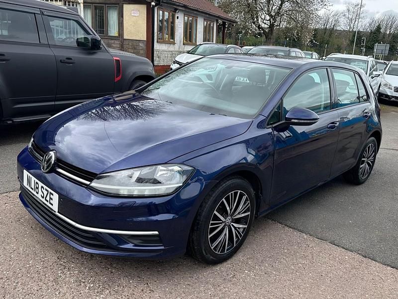 Używany VW Golf VII SE 2018 Niebieski Hatchback