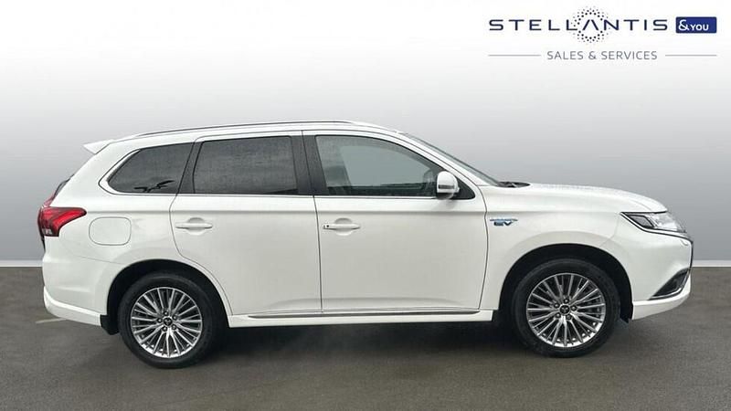 Used Mitsubishi Outlander P-HEV 221 HP (162 kW) 2020 Blue SUV