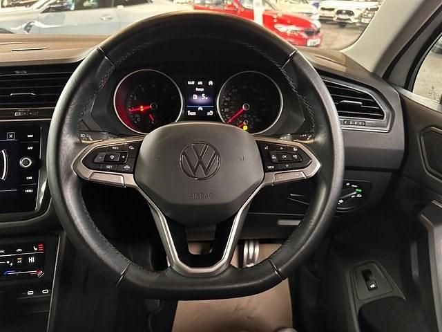 Used VW Tiguan Active 130 HP (95 kW) 2021 White SUV