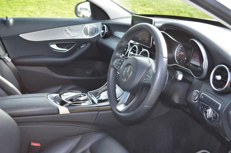 Used Mercedes C350e Premium Plus 2016 Polar white Estate
