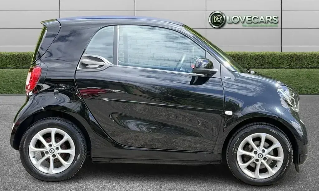 Begagnad Smart ForTwo Coupé Passion 71 HK (52 kW) 2016 Svart Sportkupé