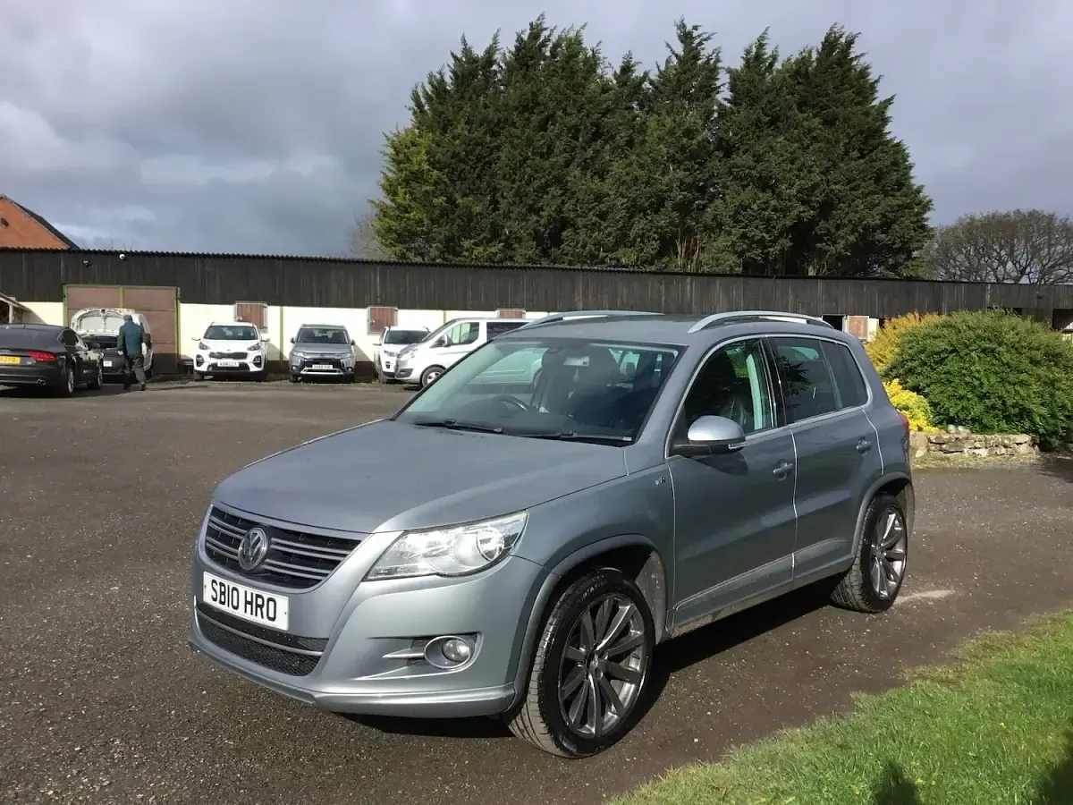 Used VW Tiguan R-line 138 HP (101 kW) 2010 Grey SUV