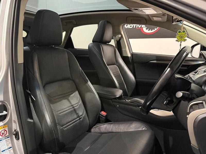 Used Lexus NX300h Luxury Line 2015 Silver SUV