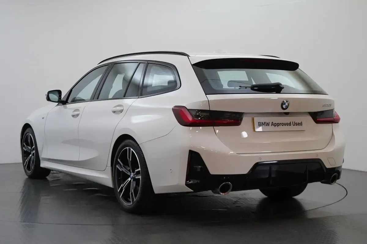 Used BMW 320 M Sport 181 HP (133 kW) 2023 White Estate