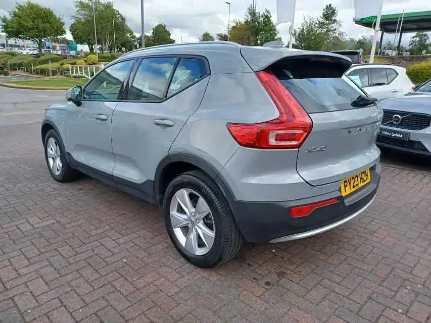 Used Volvo XC40 Core 161 HP (118 kW) 2024 SUV