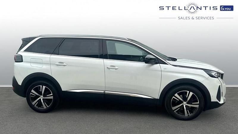 White Used 2021 Peugeot 5008 GT MPV | £20,539 (Fair price) - Image 1/4