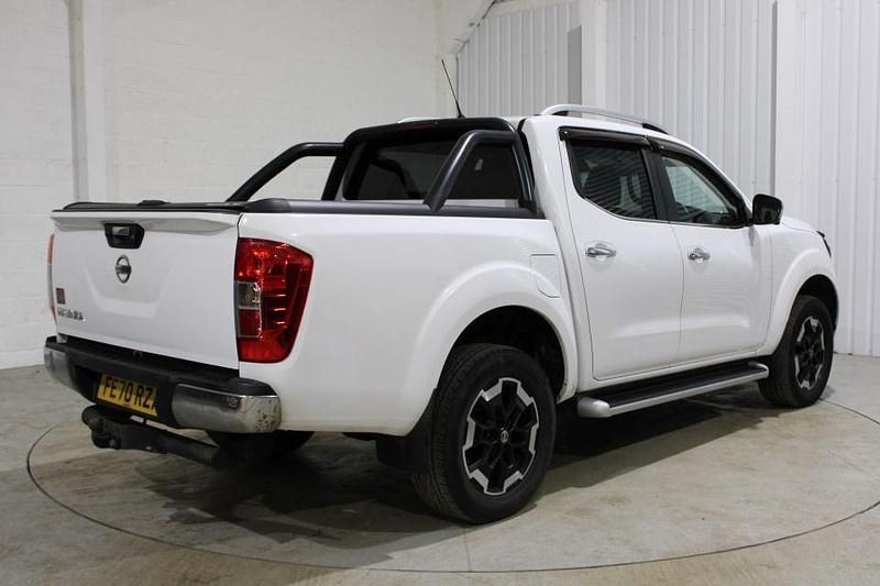 Used Nissan Navara Tekna 190 HP (139 kW) 2020 White Pickup