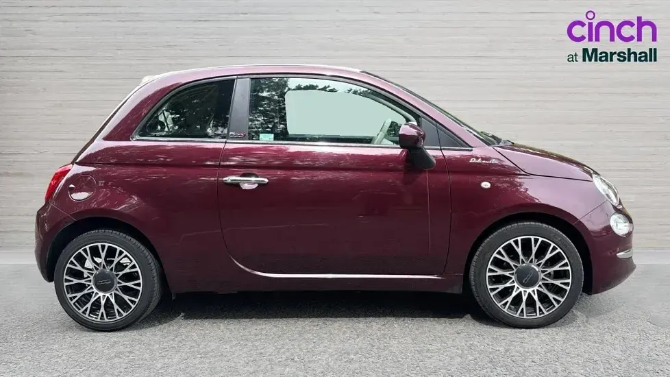 Used Fiat 500 Dolcevita 70 HP (51 kW) 2021 Red Cabriolet