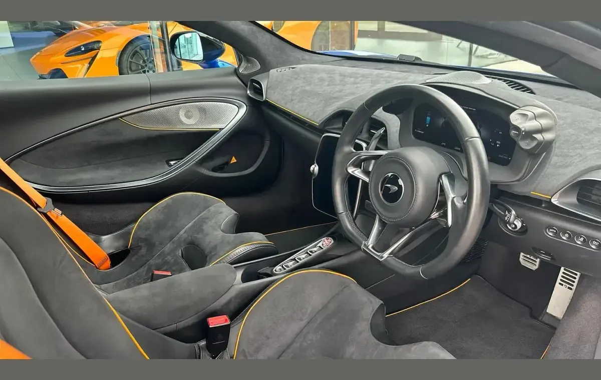 Used McLaren Artura 680 HP (500 kW) 2023 Blue Coupe