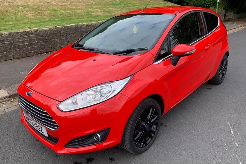 Black Used 2013 Ford Fiesta Zetec Hatchback | £2,695 (Fair price) - Image 1/1