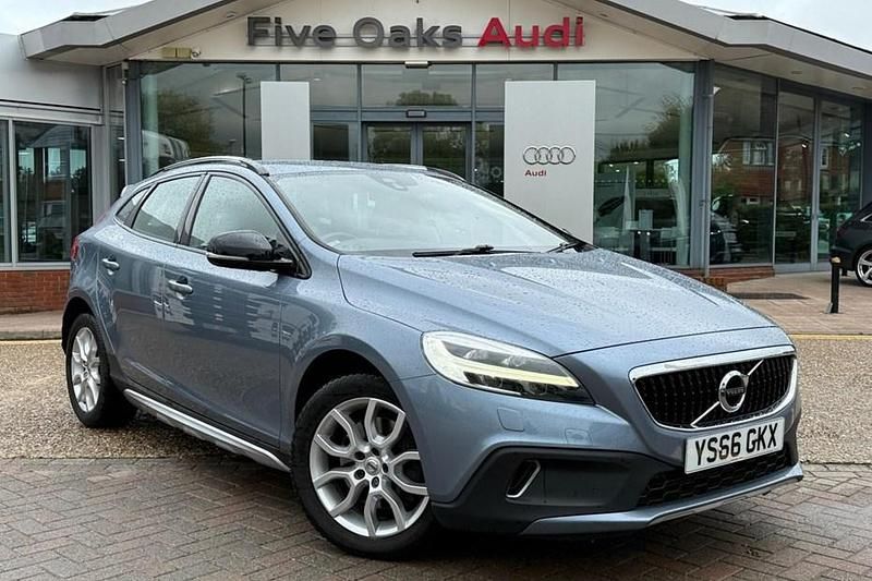 Blue Used 2016 Volvo V40 CC Pro Estate | £10,990 (Fair price) - Image 1/1