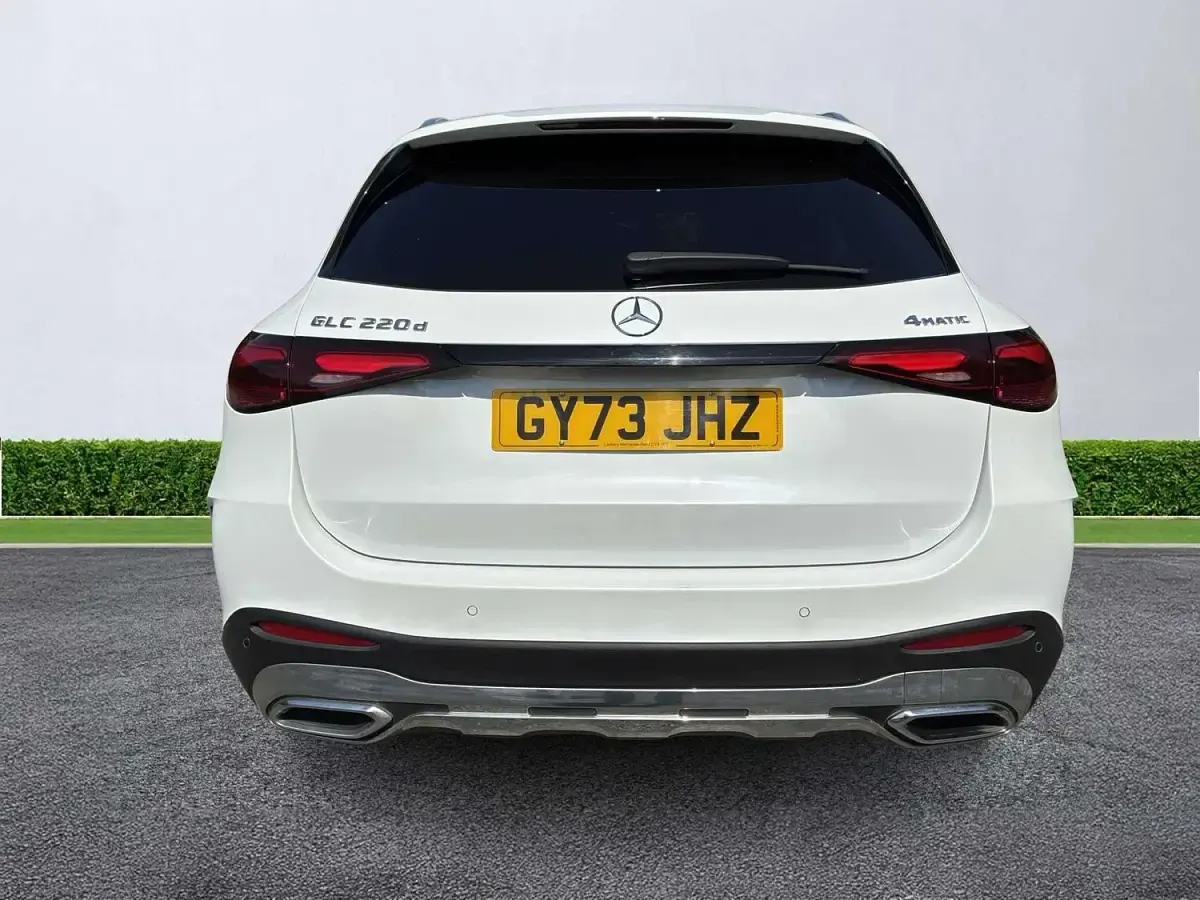 Used Mercedes GLC220 AMG Line Premium 2023 White SUV