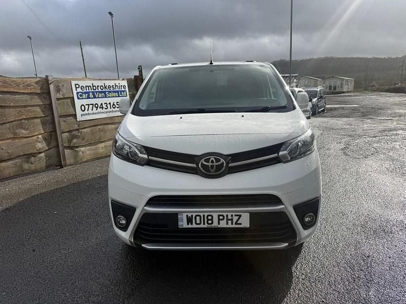 Used Toyota Proace Comfort 115 HP (84 kW) 2018 White MPV
