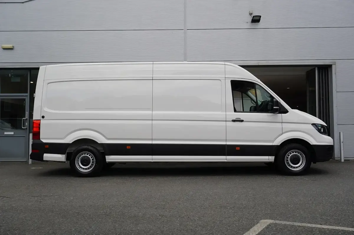 Used VW Crafter 140 HP (102 kW) 2024 White Van