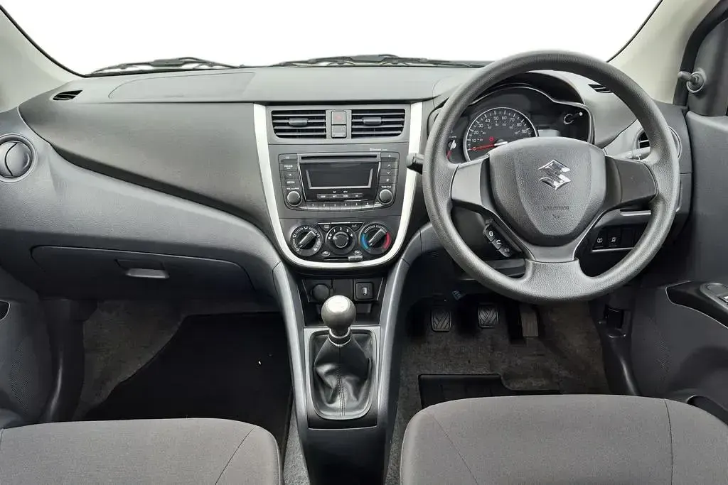 Used Suzuki Celerio SZ3 68 HP (50 kW) 2019 White Hatchback