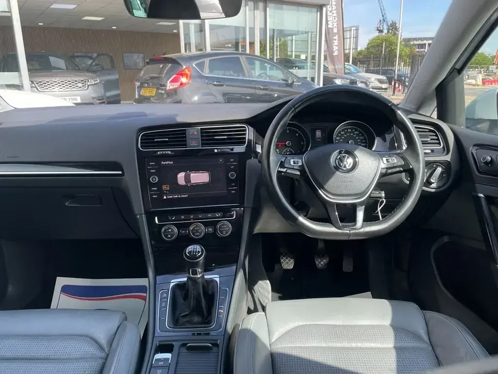 Usado VW Golf VII GT 150 HP (110 kW) 2017 Prateado Carrinha