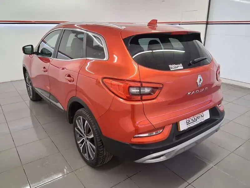 Used Renault Kadjar Version S 140 HP (102 kW) 2020 Red SUV