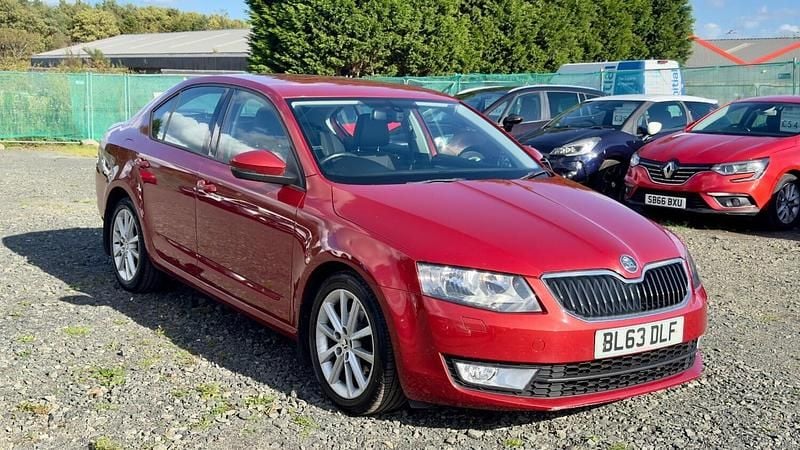 Used Skoda Octavia Elegance 2013 Red Hatchback