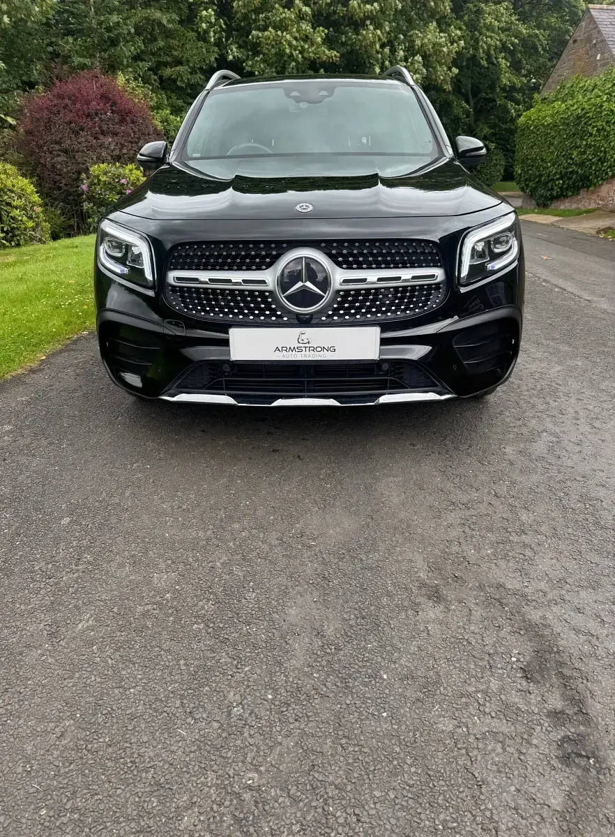 Used Mercedes GLB220 AMG Line Premium 190 HP (139 kW) 2021 Black SUV