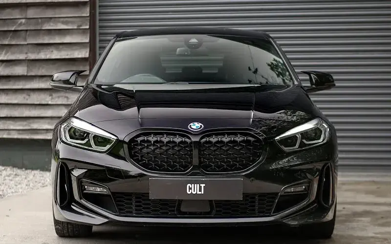 Usado BMW 120 M Sport 190 CV (139 kW) 2024 Negro Utilitario
