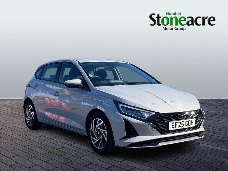 Used Hyundai i20 Advanced 100 HP (73 kW) 2025 Grey Hatchback