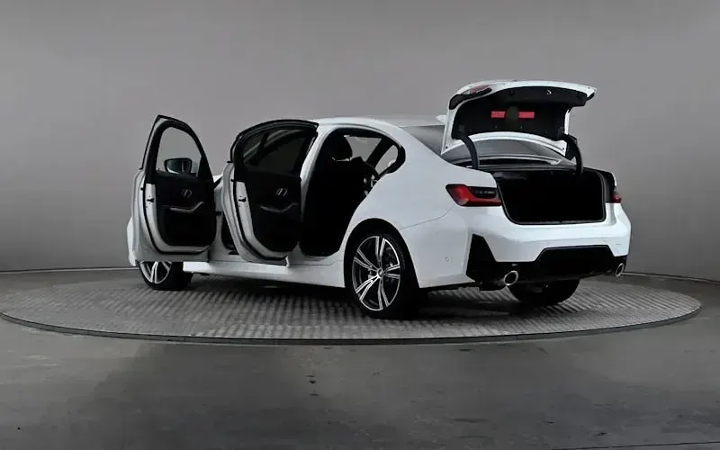 Used BMW 330e M Sport 292 HP (214 kW) 2023 White Sedan
