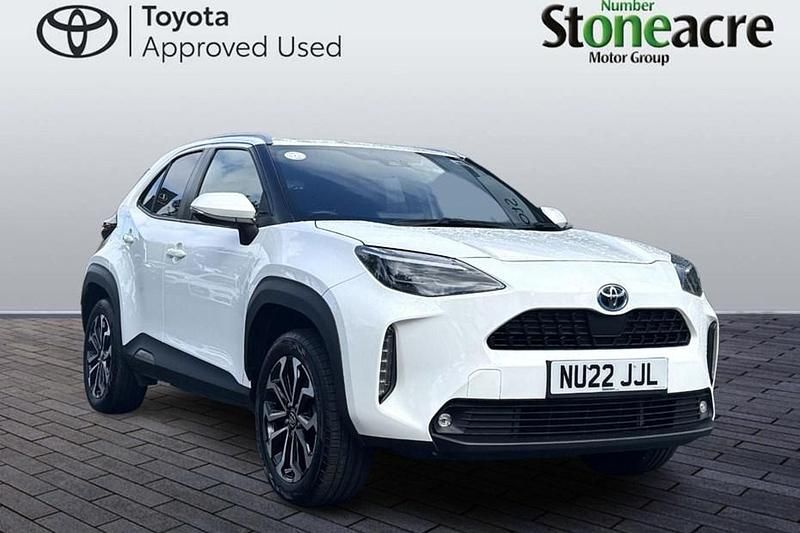 Used 2022 Toyota Yaris Hybrid Design SUV | £19,000 (Good price) - Image 1/1