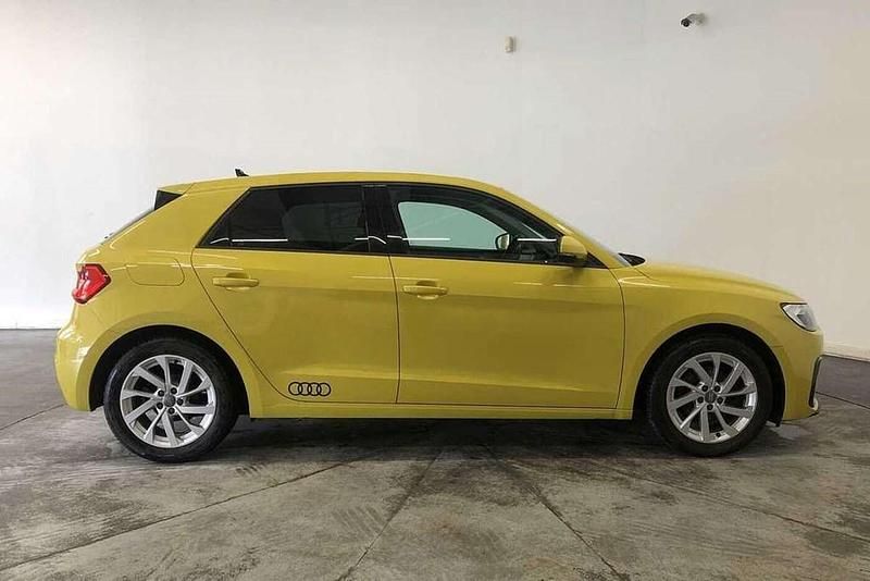 Used Audi A1 Sport 113 HP (83 kW) 2018 Yellow Hatchback